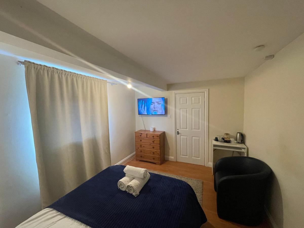 Shared House In Chakeshill Drive Hotel บริสตอล ภายนอก รูปภาพ