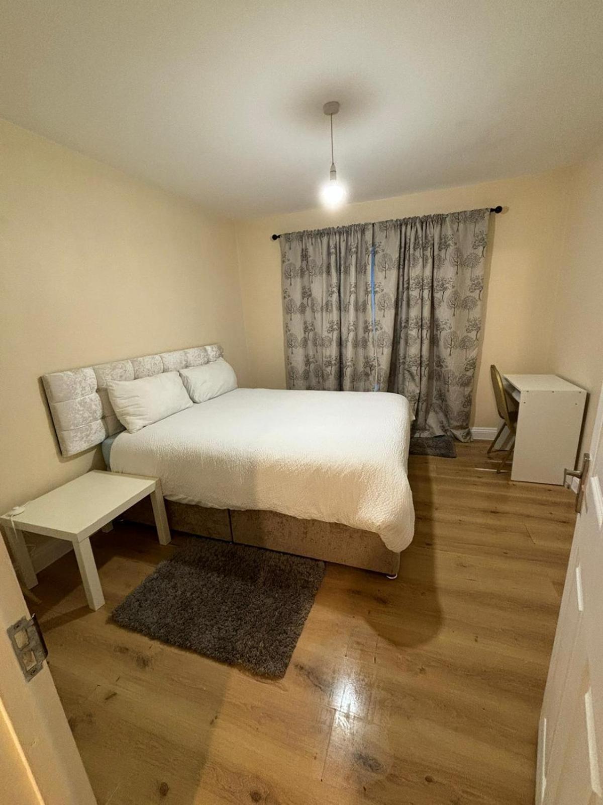 Shared House In Chakeshill Drive Hotel บริสตอล ภายนอก รูปภาพ